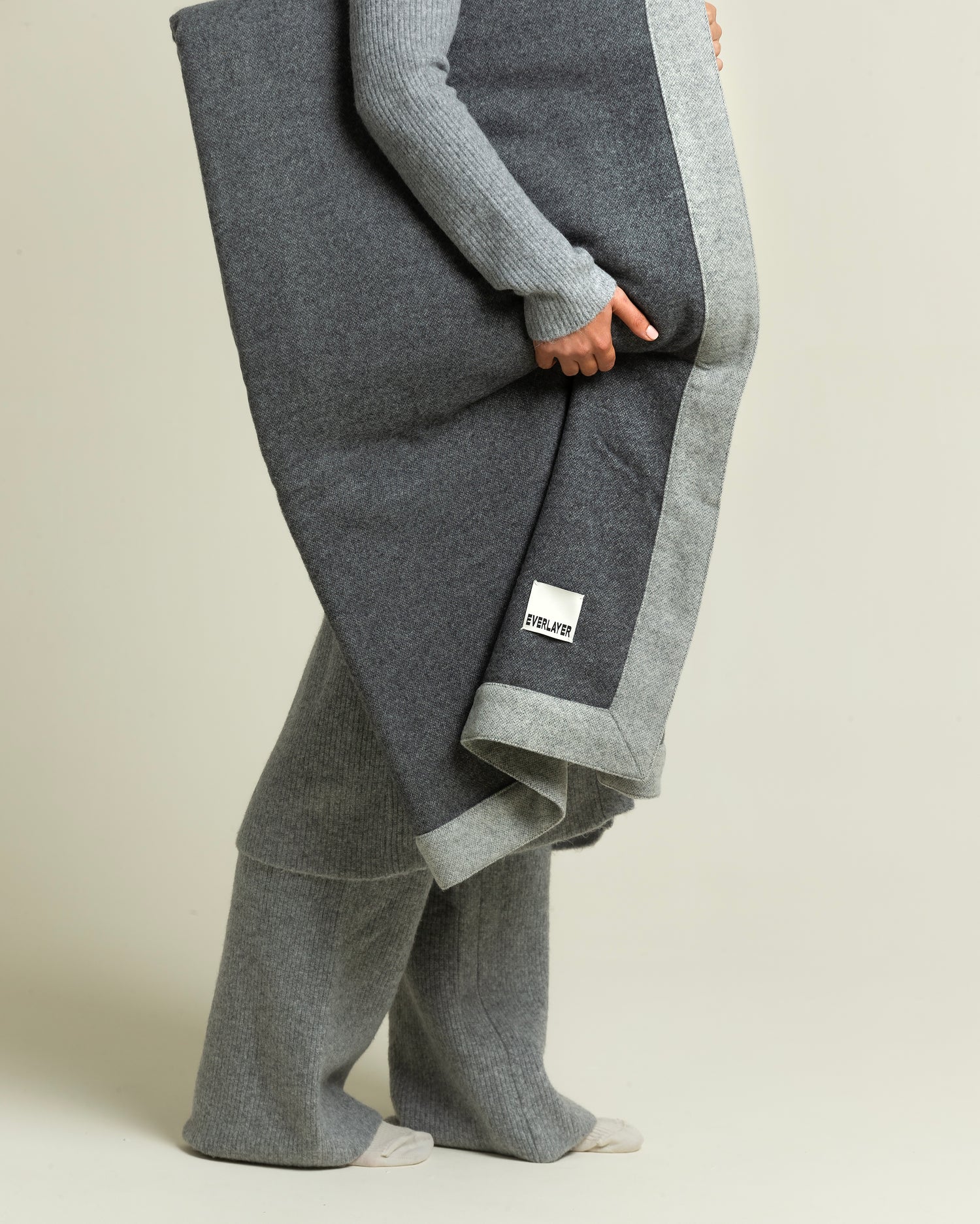 Ravello: Artisanal Merino Wool Bed Blanket