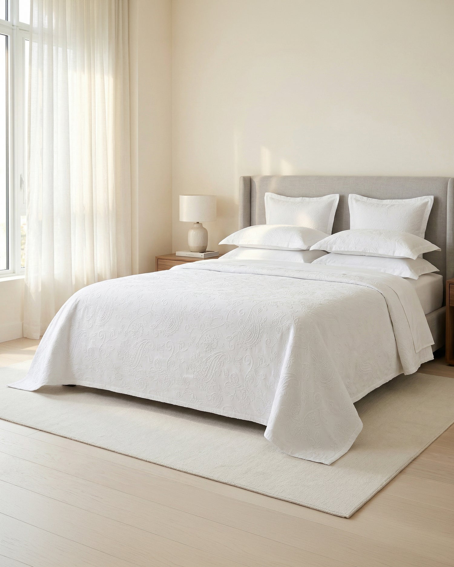 Victoria: Classic Matelassé Cotton Coverlet