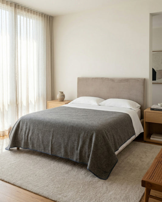 Alghero: Lt Wt Merino Wool Bed Blanket