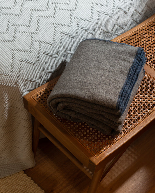 Alghero: Lt Wt Merino Wool Bed Blanket