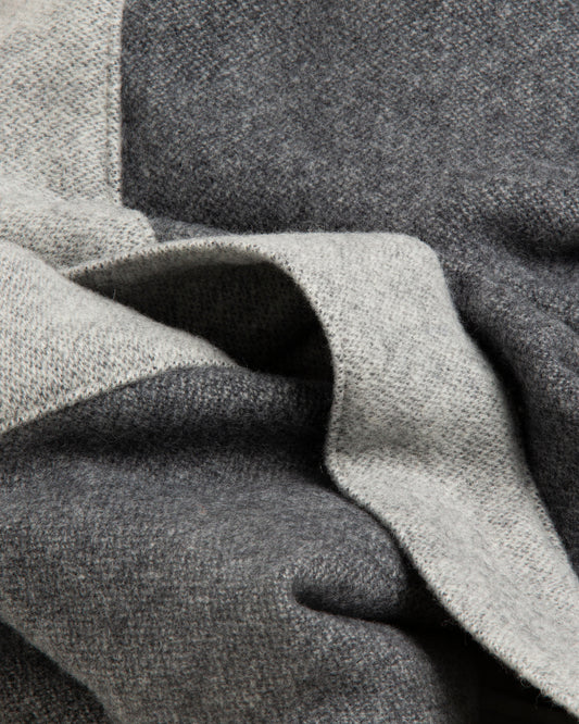 Ravello: Artisanal Merino Wool Bed Blanket