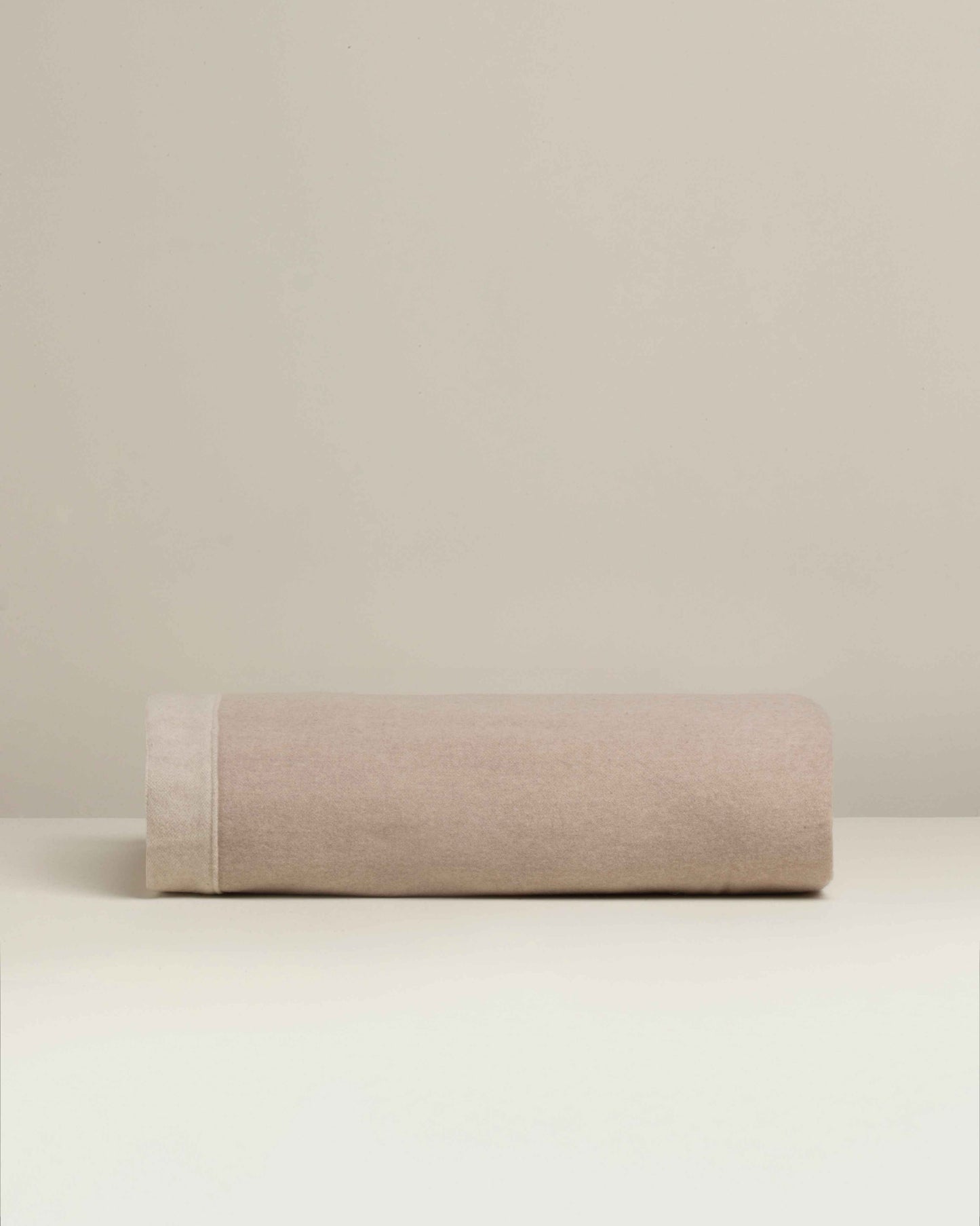 Ravello: Artisanal Merino Wool Bed Blanket