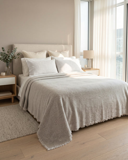 Terre: Reversible Wrinkled Effect Wool Blanket