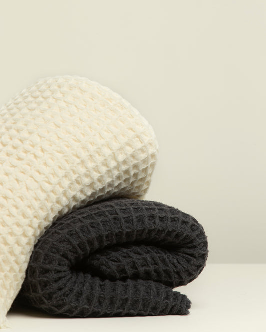 Bellagio: Plush Waffle Wool Throw Blanket