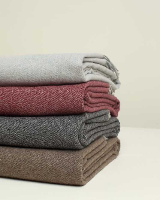 Camogli: Cashmere Blend Throw Blanket