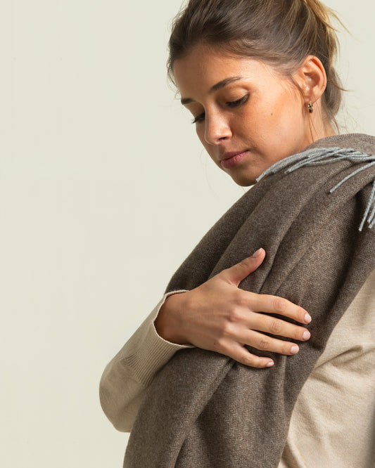 Camogli: Cashmere Blend Throw Blanket